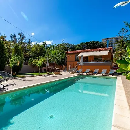 Villa Rea's Sea House *